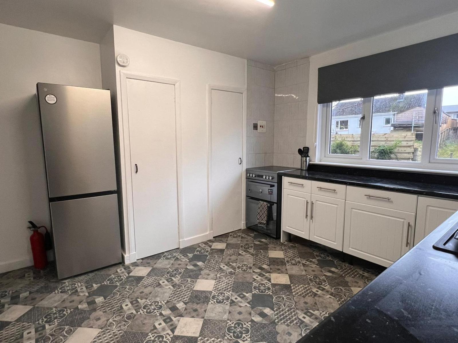 Shared House In Central Location Инвернесс Экстерьер фото